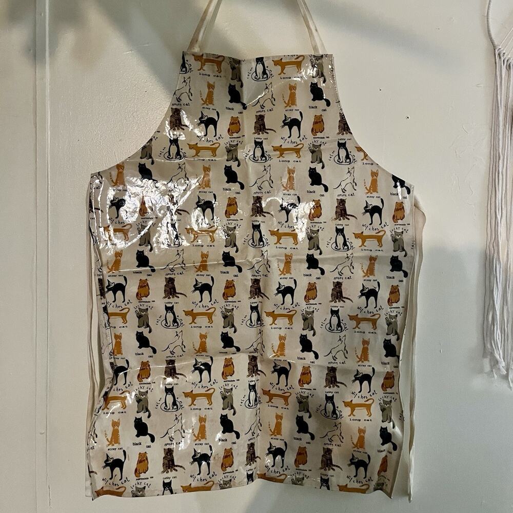 Cooksmart Bib Apron 100% Cotton PVC Coated Wipe Clean Beige Cat Print